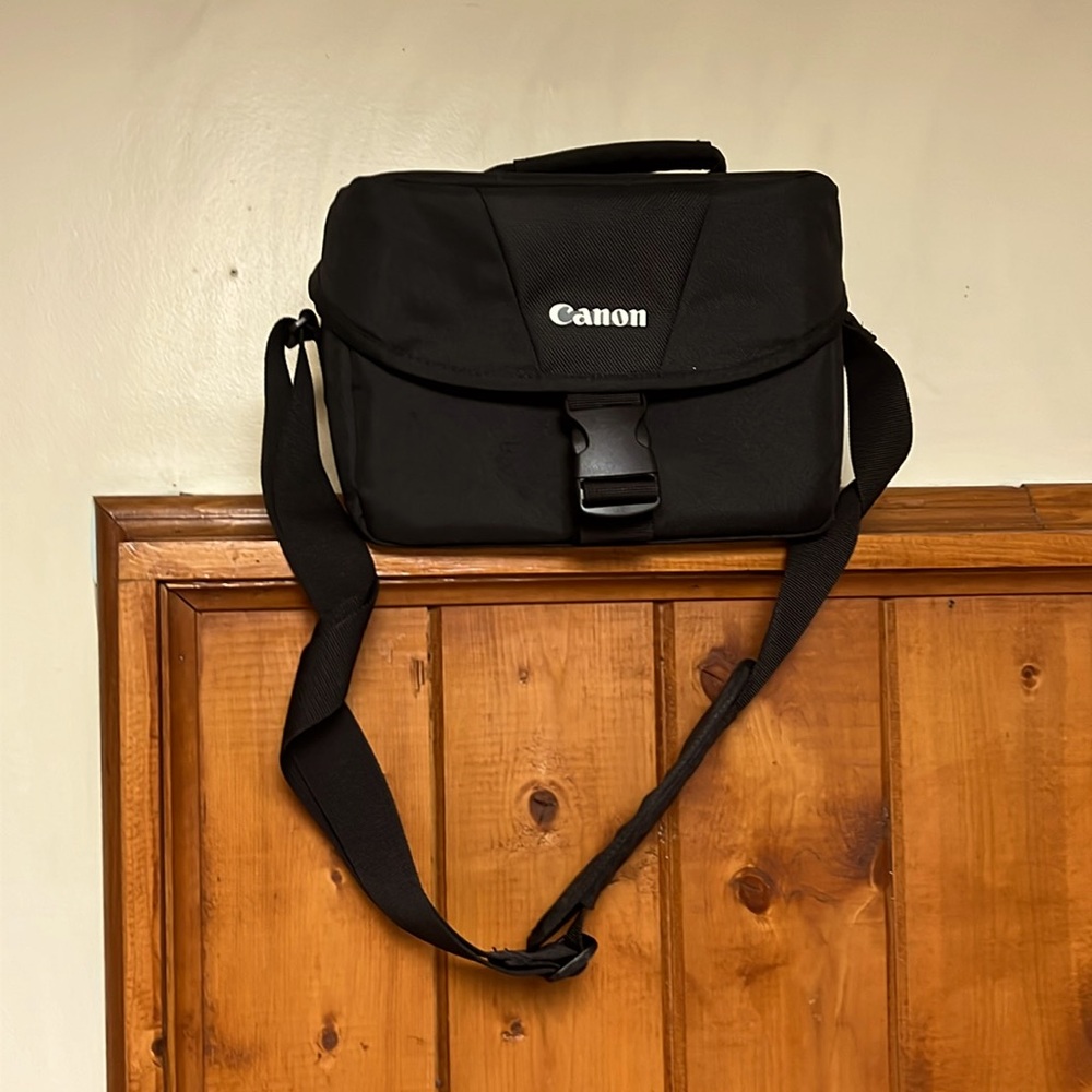 (Like New!) Canon | Camera Bag